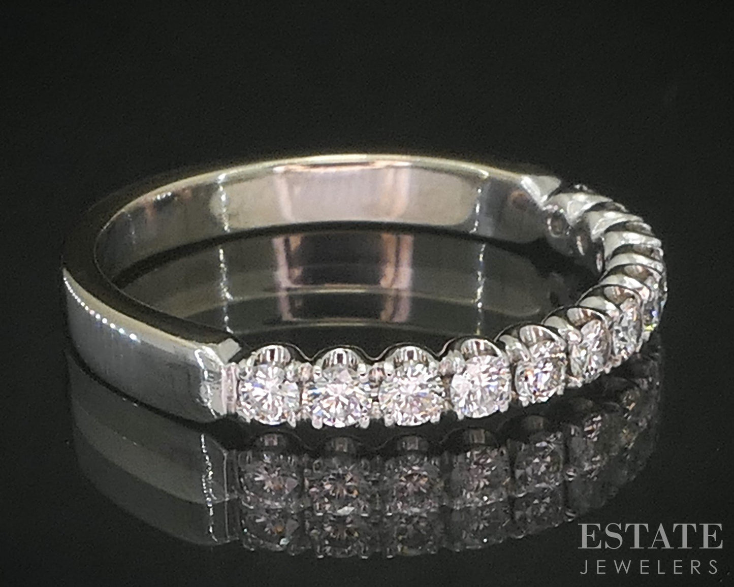 14k White Gold Natural .36ctw Diamond Ladies Wedding Band 2.9g i20165b