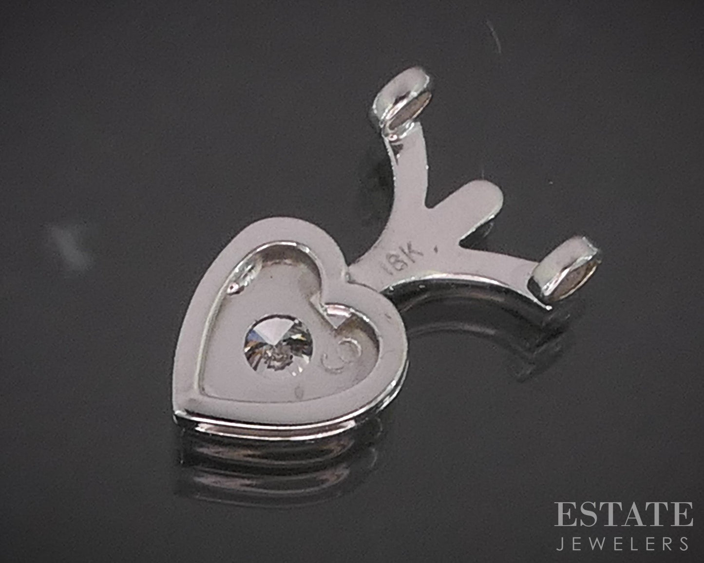 Vintage 18k White Gold Natural .15ct Diamond Heart Ladies Pendant 0.7g i20362b