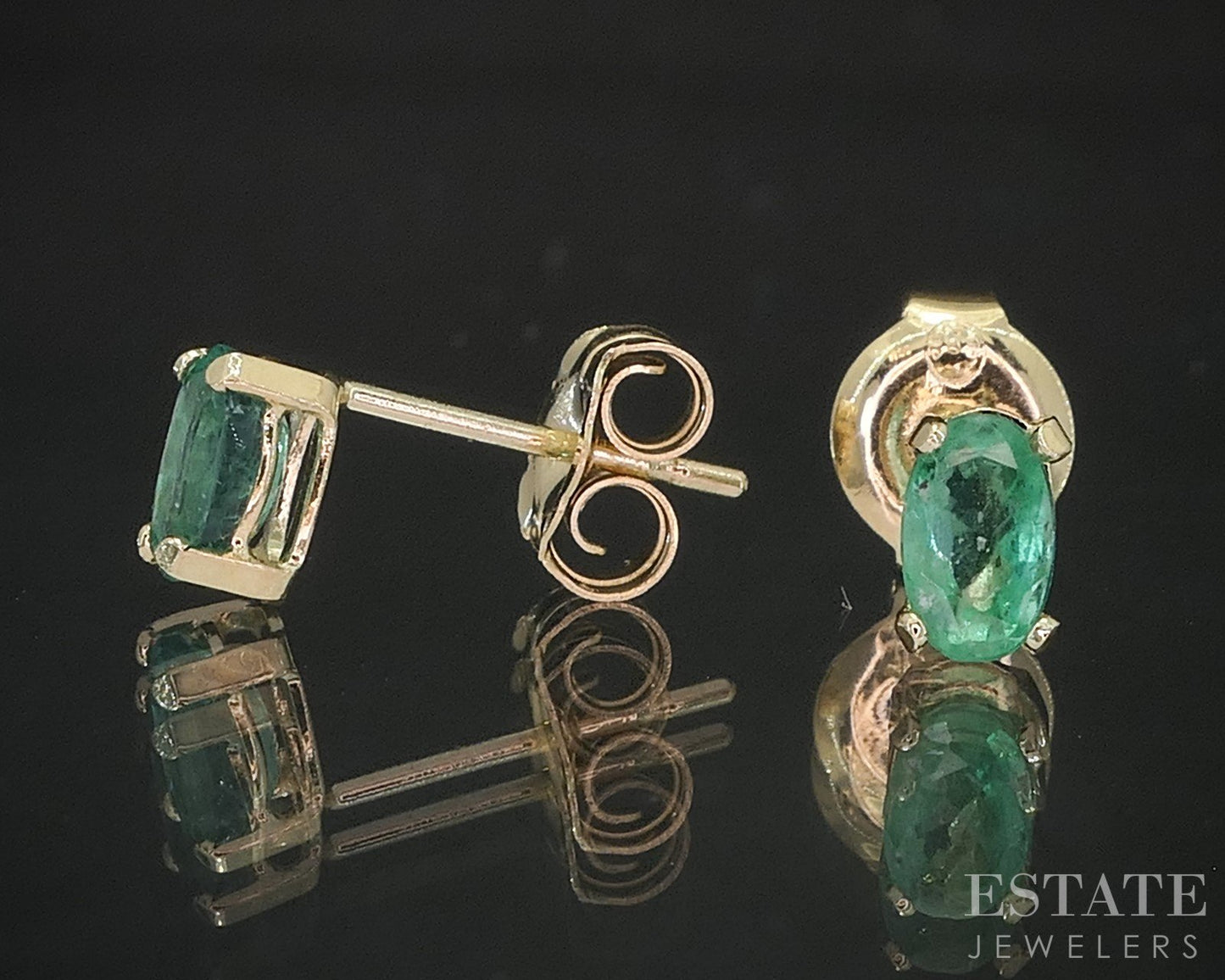 14k Yellow Gold Oval Natural Emerald Stud Ladies Earrings 0.6g i20359b