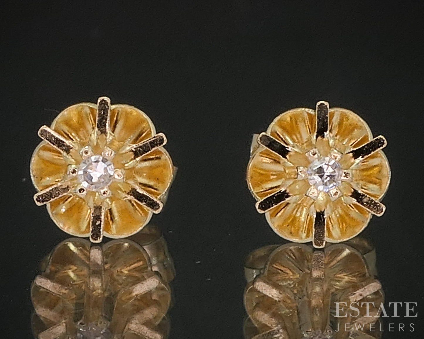 Antique 14k Yellow Gold Natural Diamond Buttercup Stud Earrings 0.5g i20368b