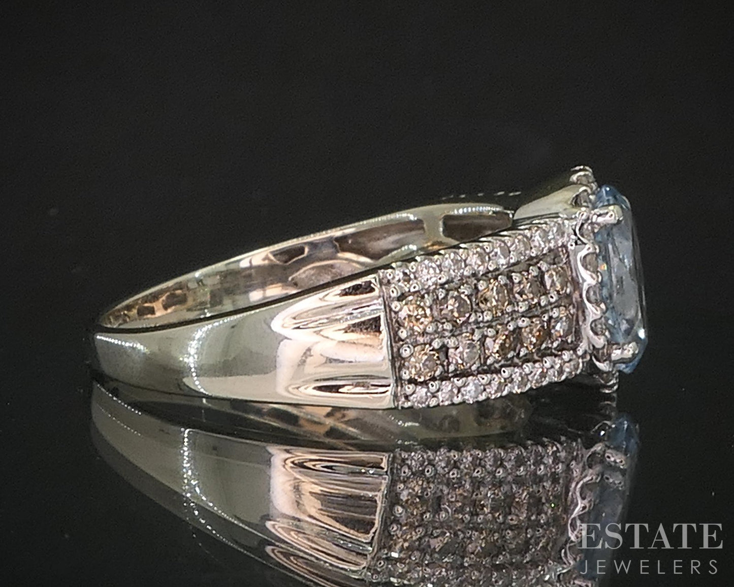 14k Vanilla Gold LeVian Natural Aquamarine & Diamond Ladies Ring 4.3g i20427