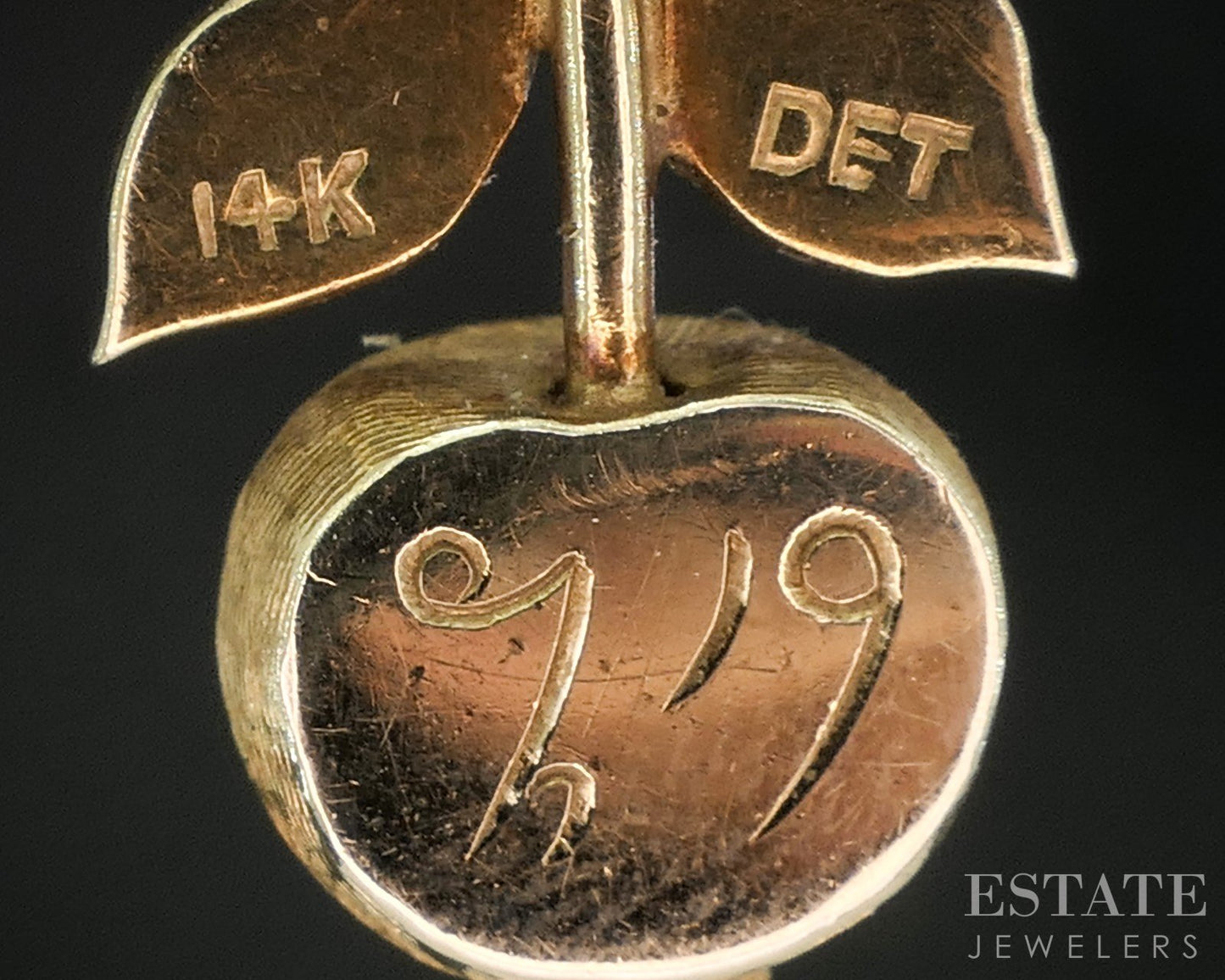 Vintage 14k Yellow Gold Dimensional Enameled Apple Charm 3.7g p92583