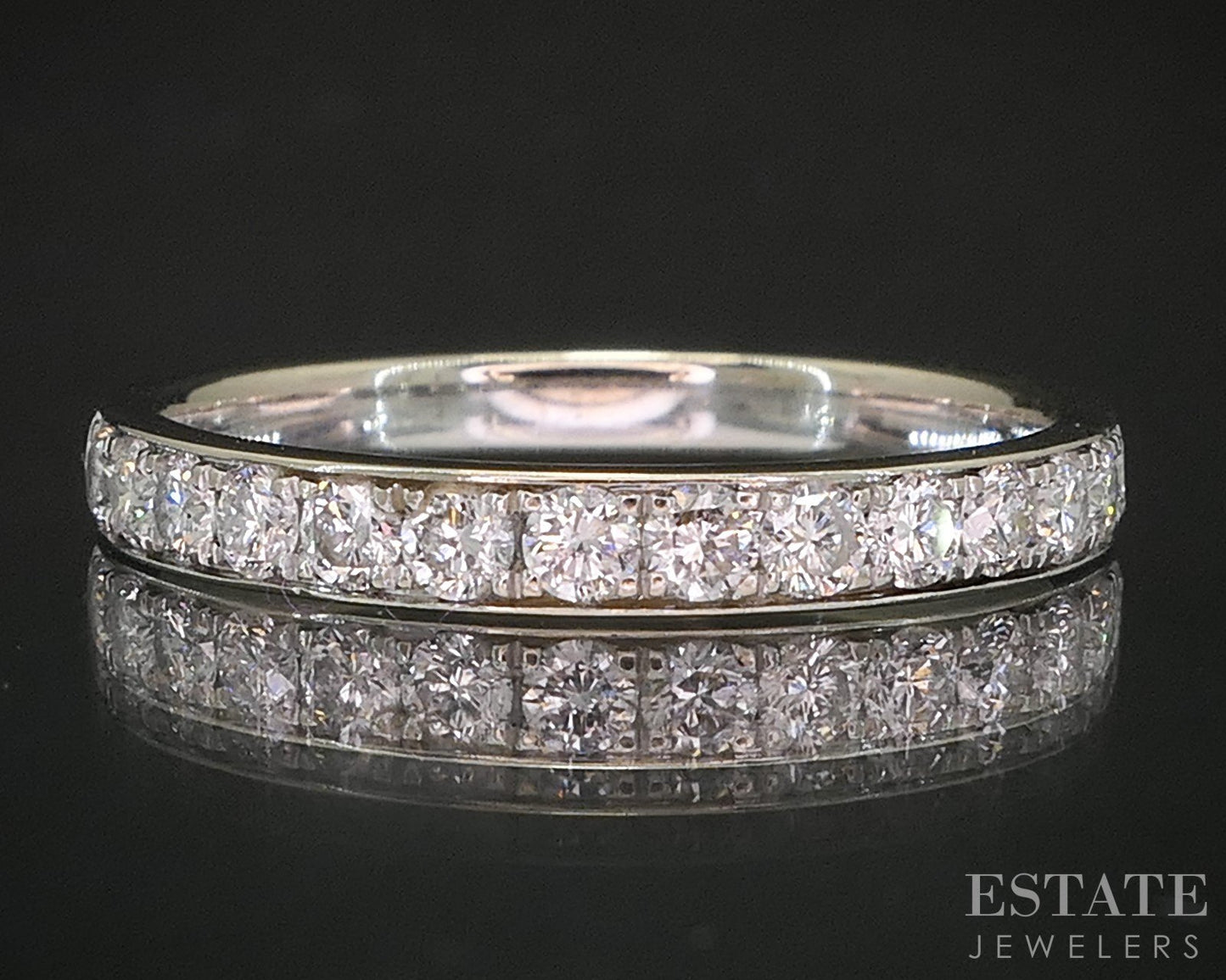 14k White Gold Round Natural .40ctw Diamond Ladies Wedding Band 2.1g p16166b