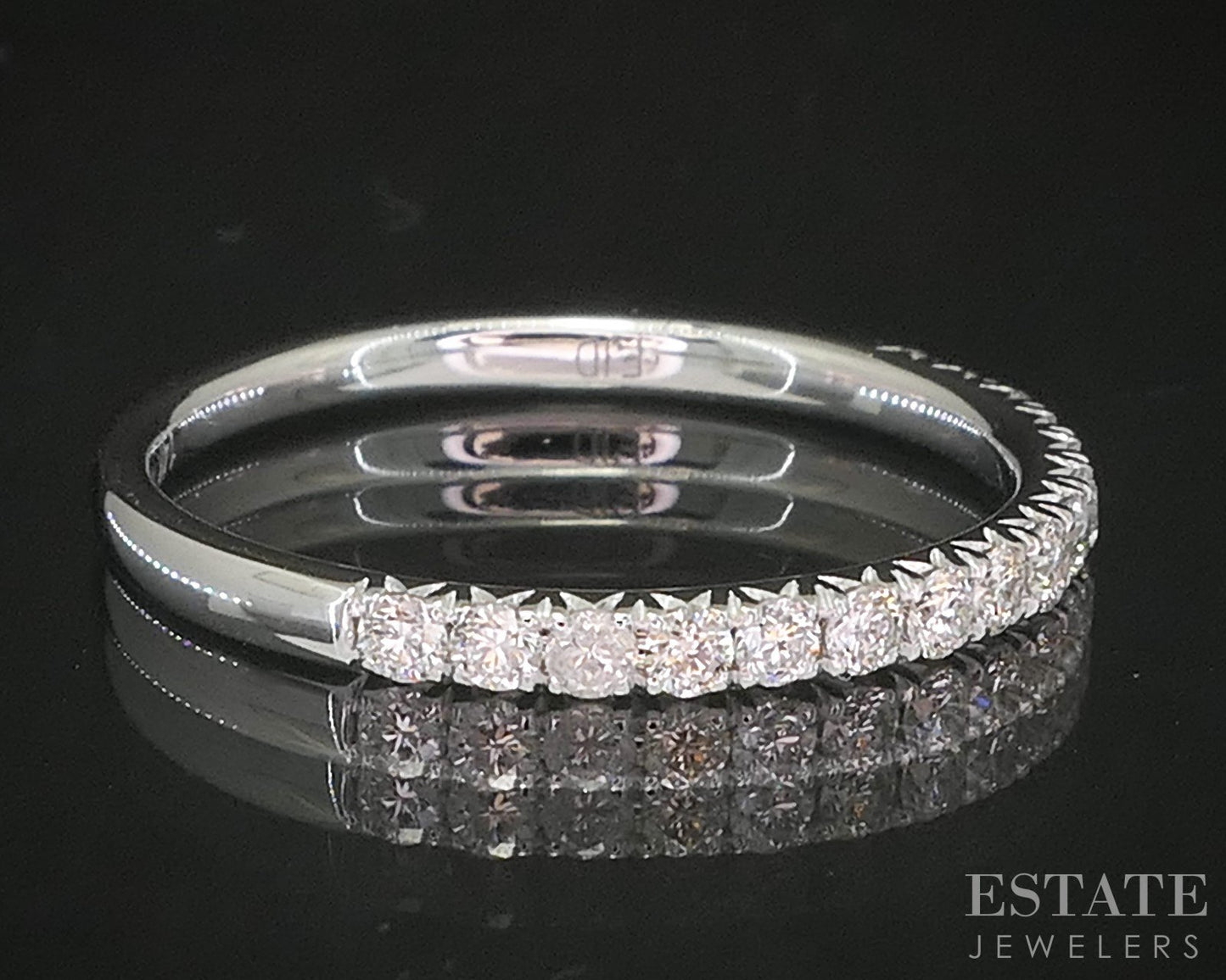 14k White Gold Round Natural .34ctw Diamond Ladies Wedding Band 1.6g p16312