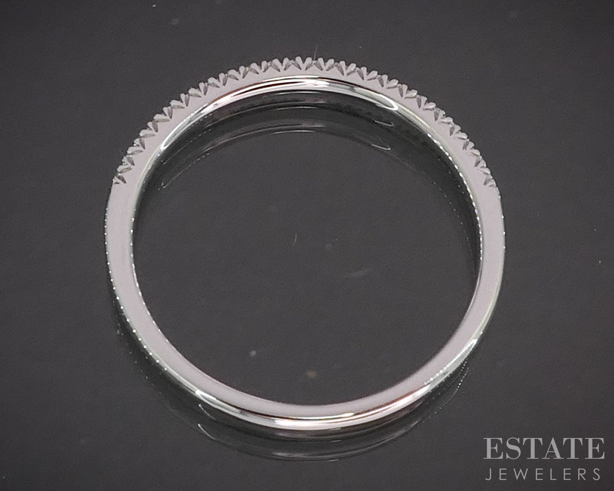 14k White Gold Round Natural .11ctw Diamond Ladies Wedding Band 1.4g p16308