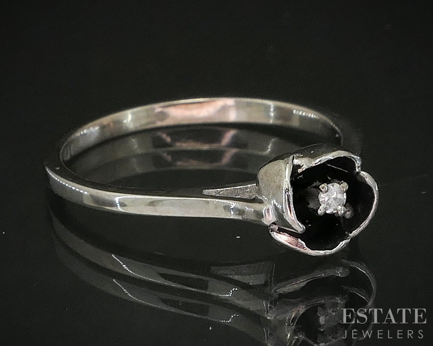 Vintage 10k White Gold Single Cut Natural Diamond Flower Ring 1.7g p16524