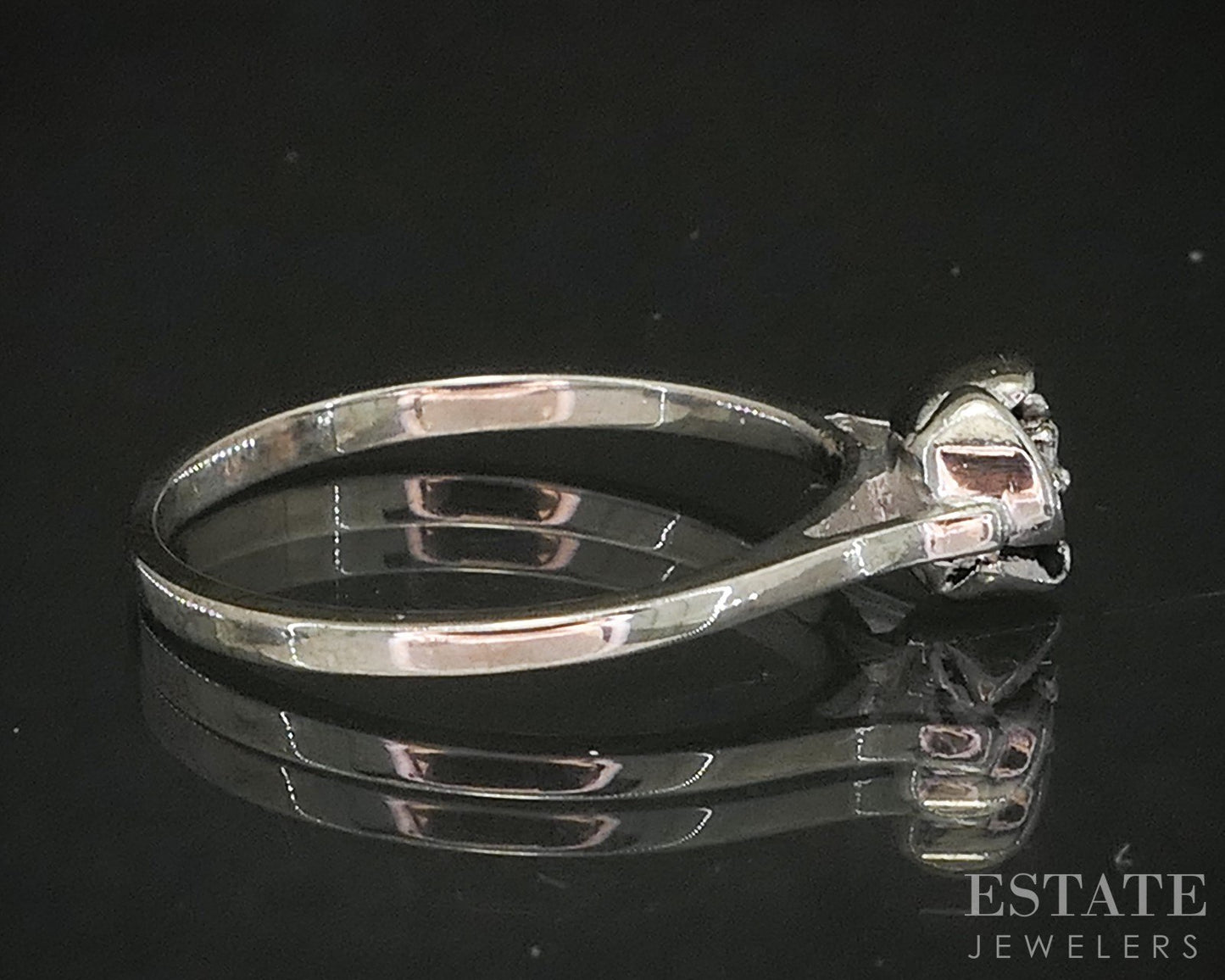 Vintage 10k White Gold Single Cut Natural Diamond Flower Ring 1.7g p16524