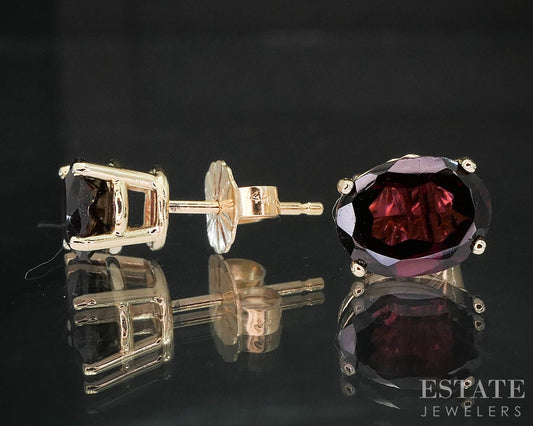 14k Yellow Gold Oval Natural Garnet Stud Earrings 1.3g p16670b
