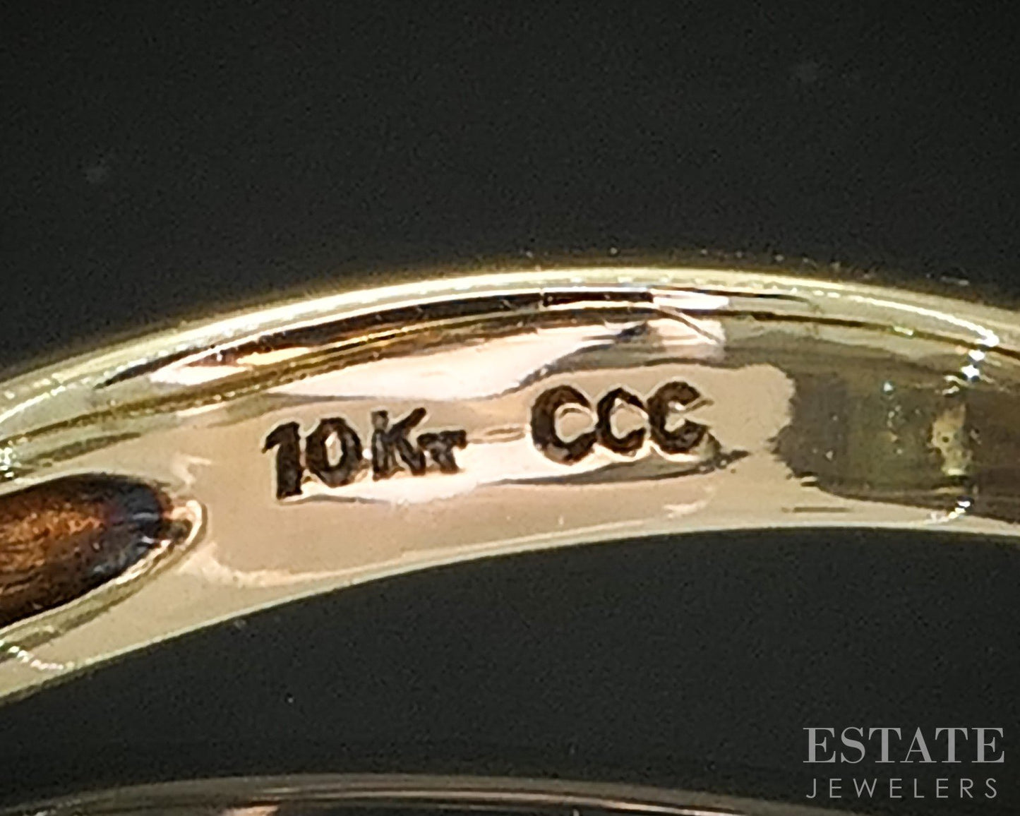10k Yellow Gold Oval Natural Peridot Curved Ladies Band Ring 1.6g p17210b