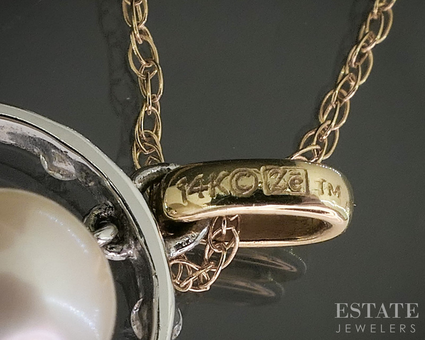 14k Two Tone Gold 6.4mm Cultured Pearl Diamond Circle Necklace 1.7g 18"L p18072b