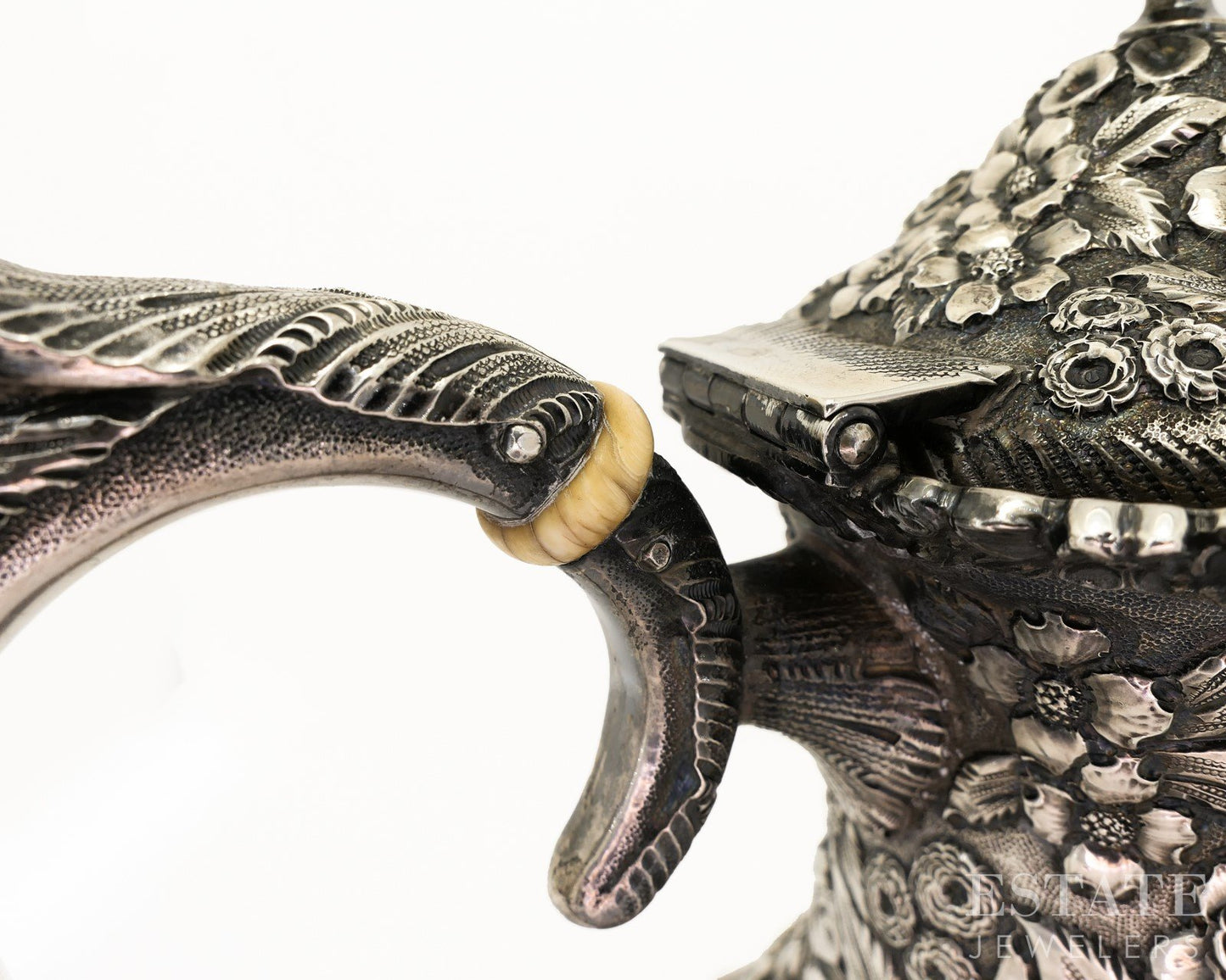 Antique Sterling Silver 1916 Stieff Repoussé Coffee Pot 8" 576g p18865