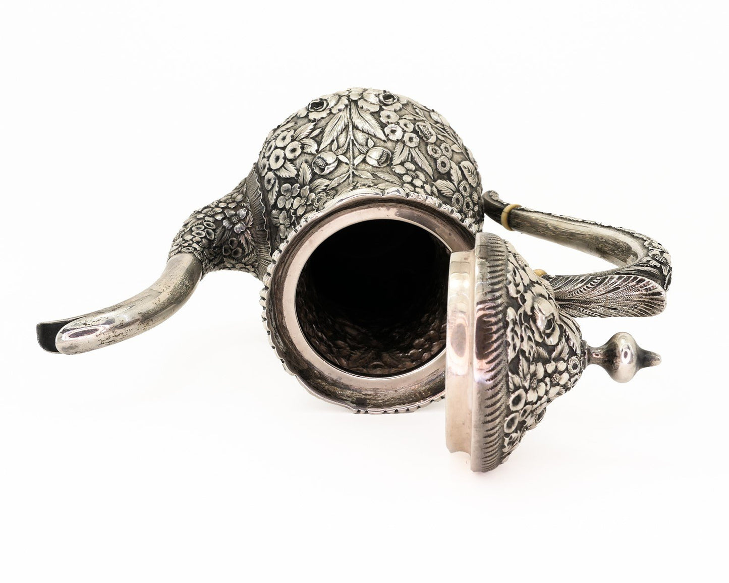 Antique Sterling Silver 1916 Stieff Repoussé Coffee Pot 8" 576g p18865