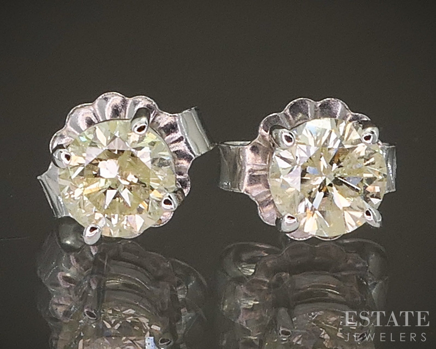 14k White Gold Round Natural .55ctw Diamond Stud Earrings p19456b
