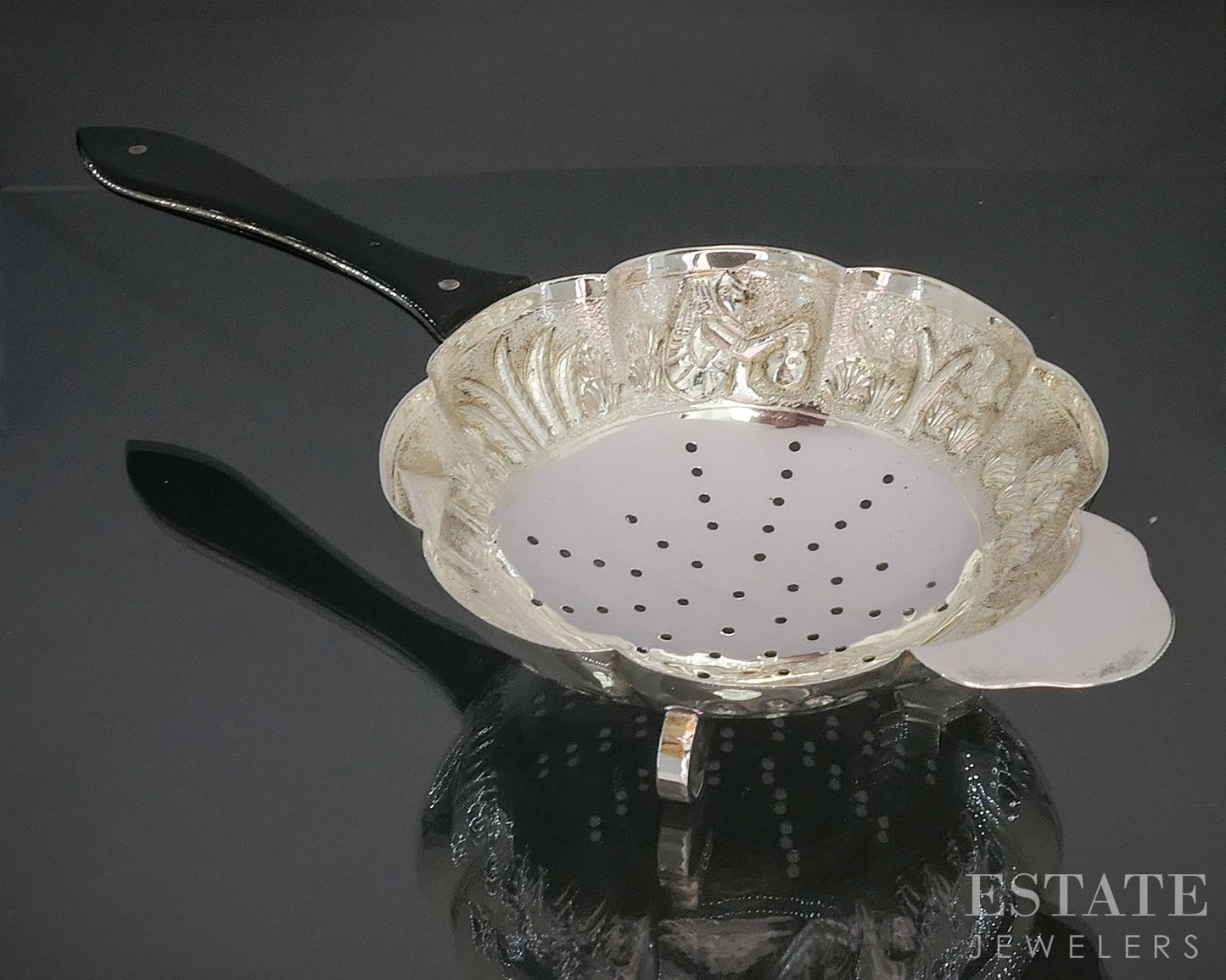 Antique Sterling Silver Indian Ebony Elephant Repoussé Tea Strainer 58g p19729