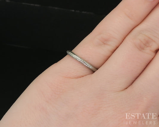 Antique 18k White Gold 2mm Engraved Ladies Wedding Band 1.8g p15354b