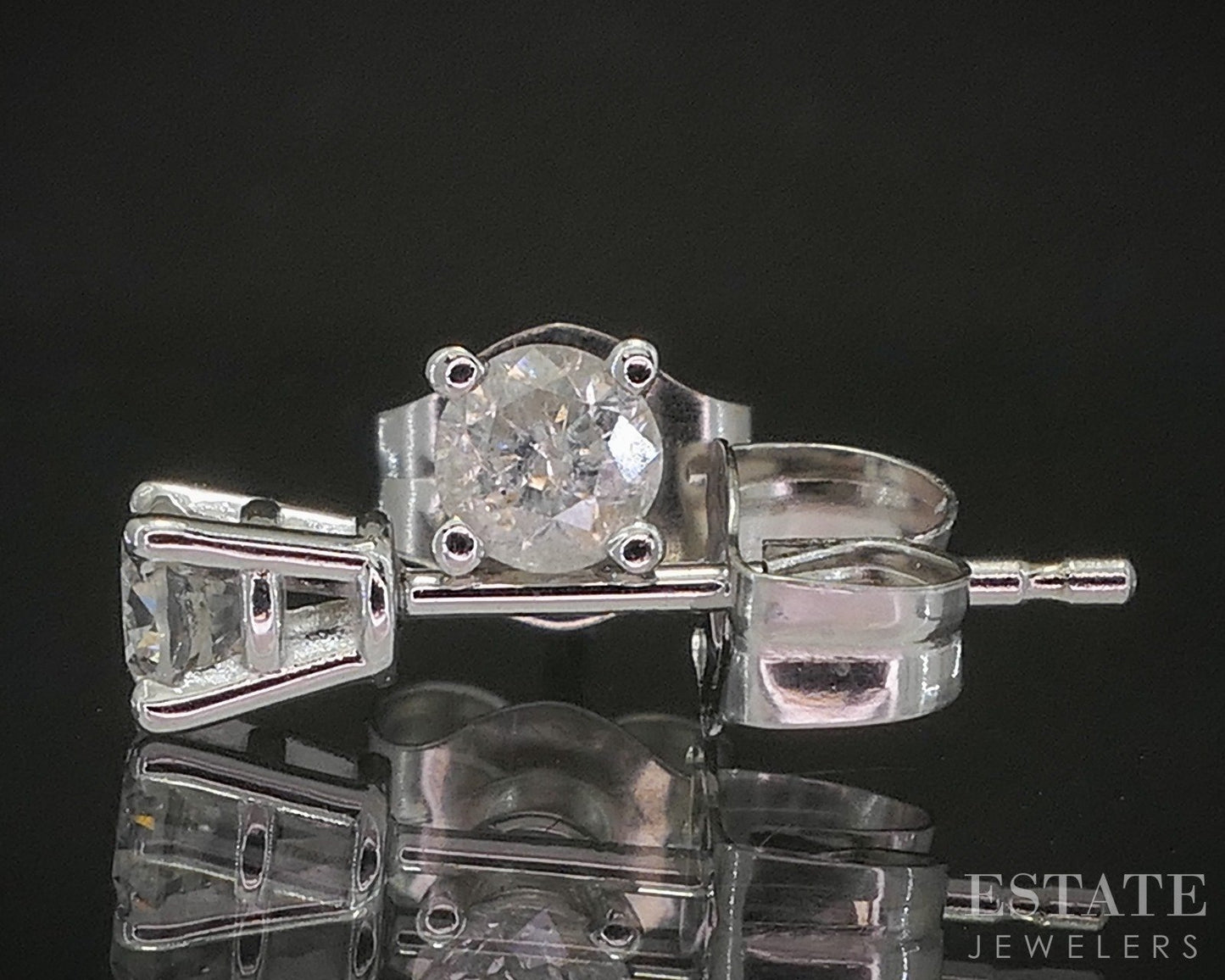 14k White Gold Round Natural .15ctw Diamond Stud Earrings p15388b