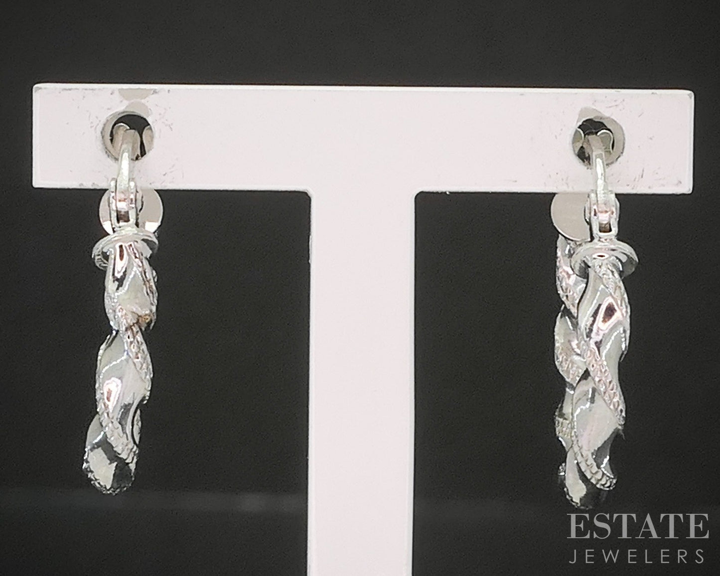 10k White Gold Twisted Hoop Ladies Earrings 0.8g p20867