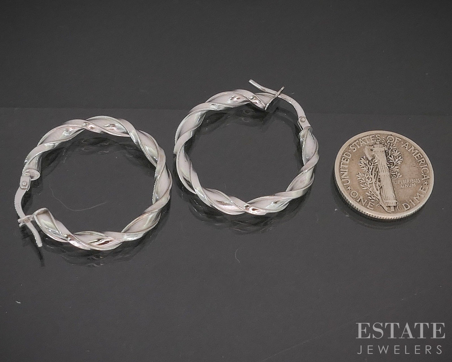 10k White Gold Twisted Hoop Ladies Earrings 1.5g p20858