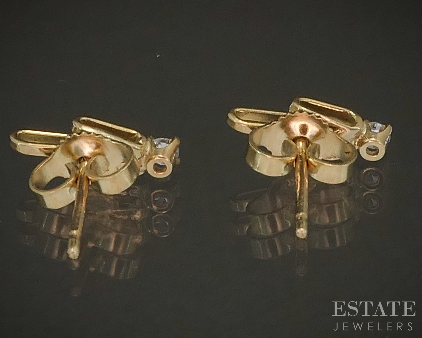 14k Yellow Gold Natural .02ctw Diamond Bar Stud Earrings 0.9g p16705b