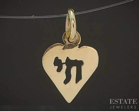 14k Yellow Gold Chai "Life" Judaism Cut Out Heart Charm 0.3g p17159b