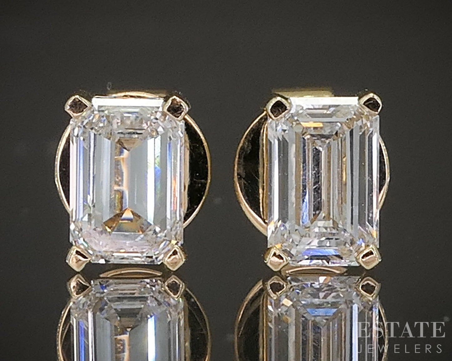 14k Yellow Gold Emerald Lab Created .75ctw Diamond Stud Earrings p20552