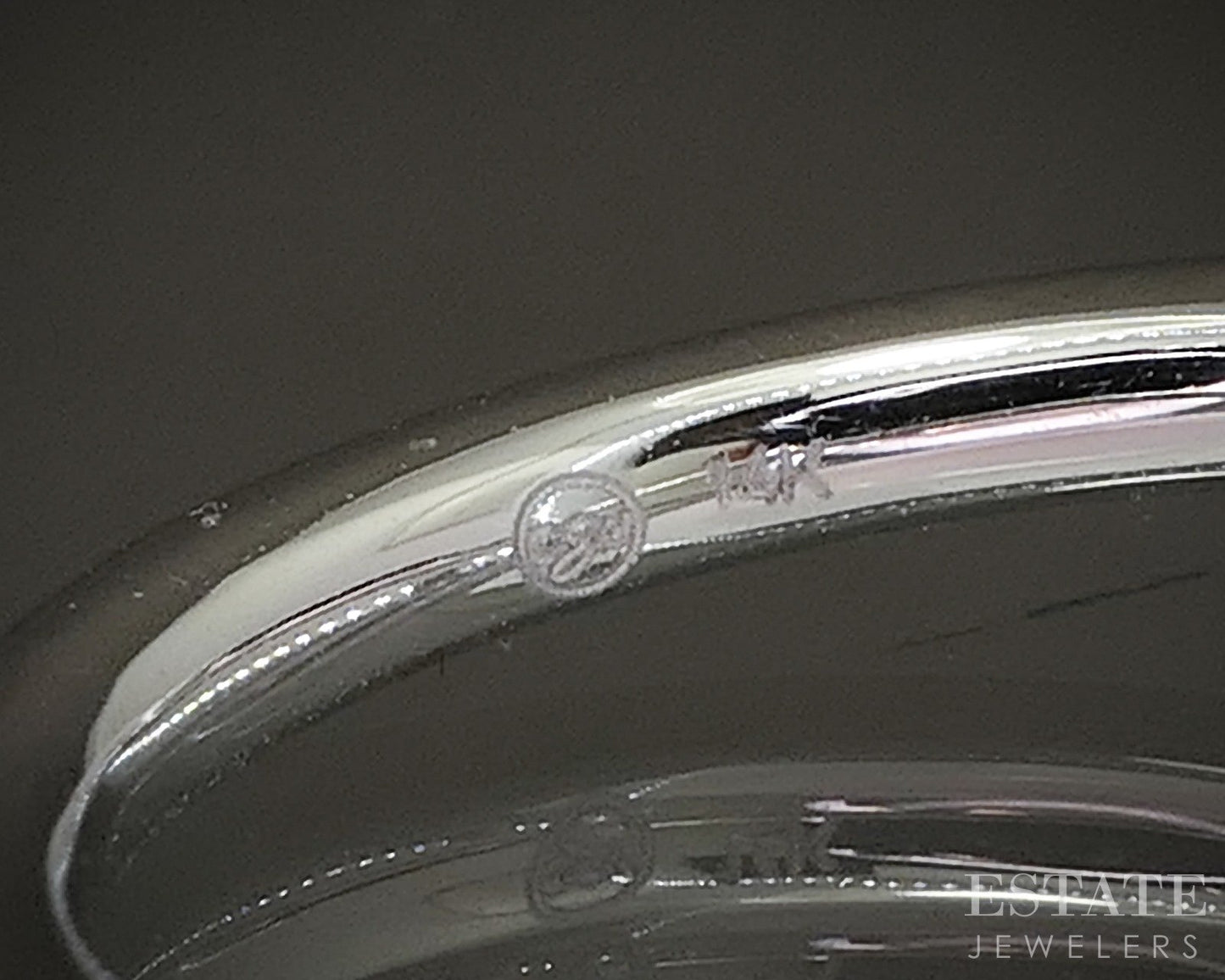 14k White Gold .30ctw Natural Diamond Curved Band Ring p22556