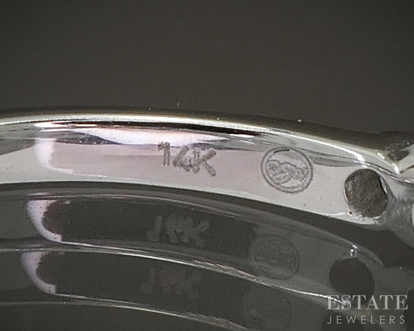 14k White Gold .30ctw Round & Baguette Diamond Wedding Band p22558