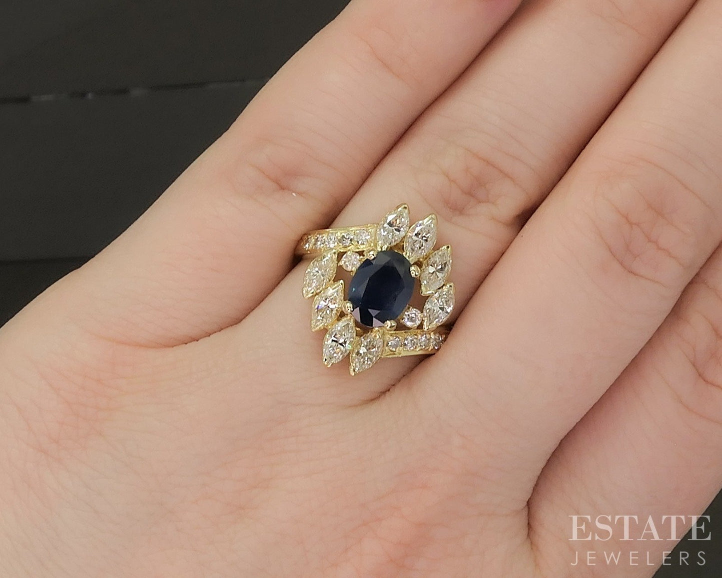 18k Yellow Gold Oval Natural Blue Sapphire & Diamond Cocktail Ring 5.6g p21512