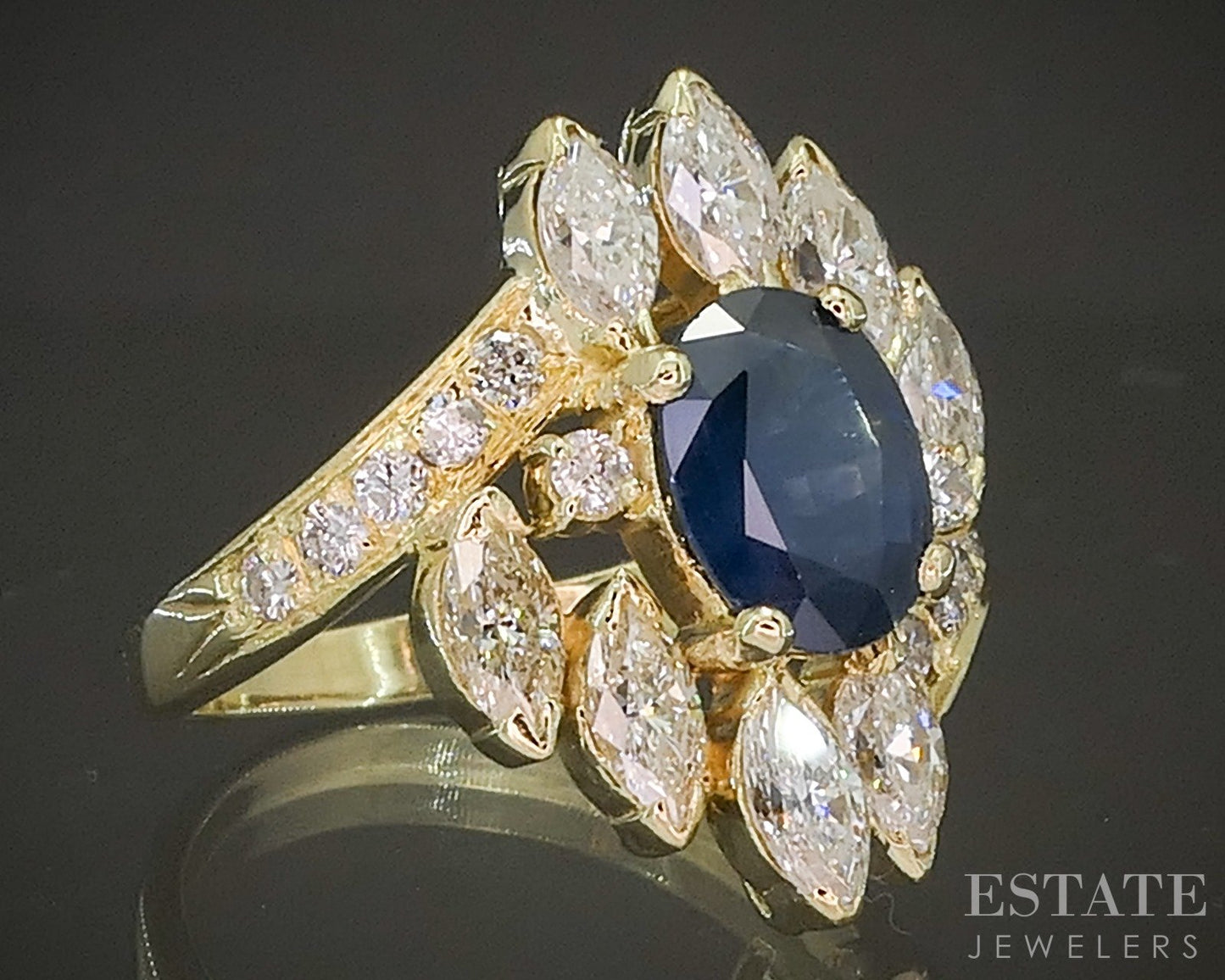18k Yellow Gold Oval Natural Blue Sapphire & Diamond Cocktail Ring 5.6g p21512