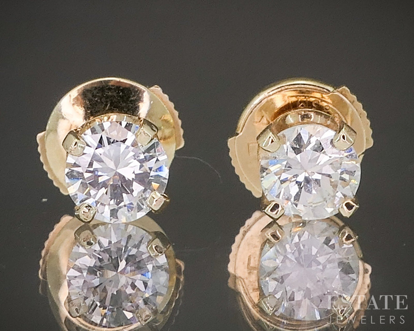 14k Yellow Gold Round Natural .64ctw Diamond Stud Earrings p19380