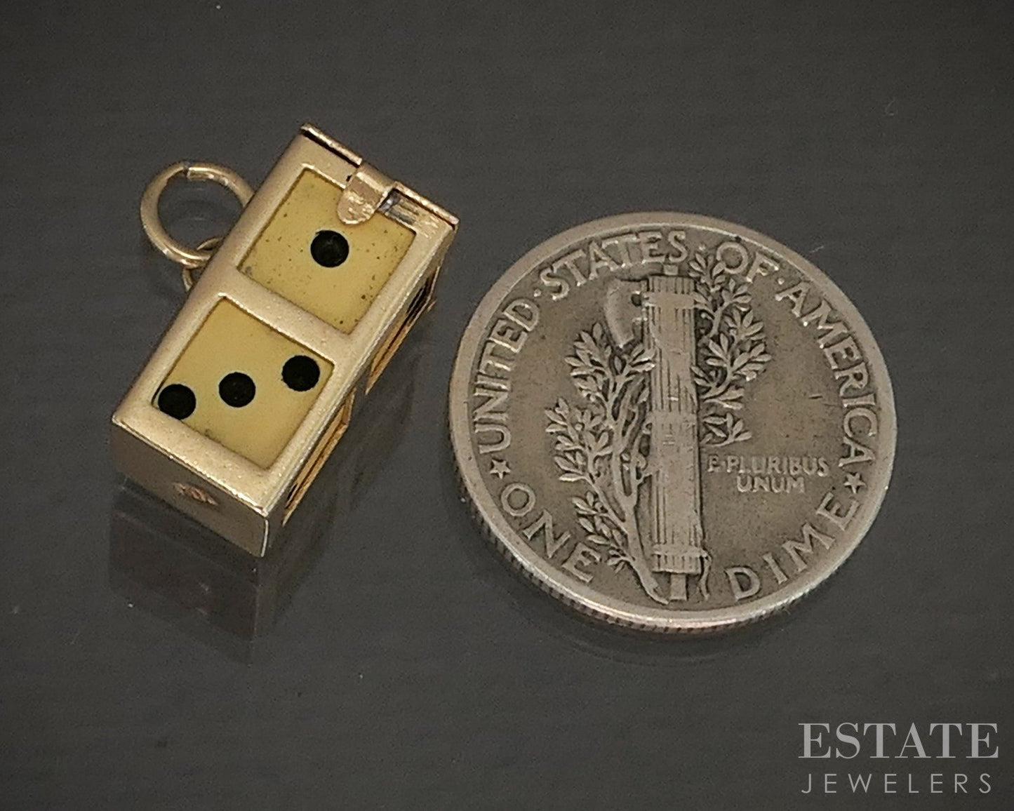 Vintage 14k Yellow Gold Enameled Dice in Frame Charm 1.9g p20055