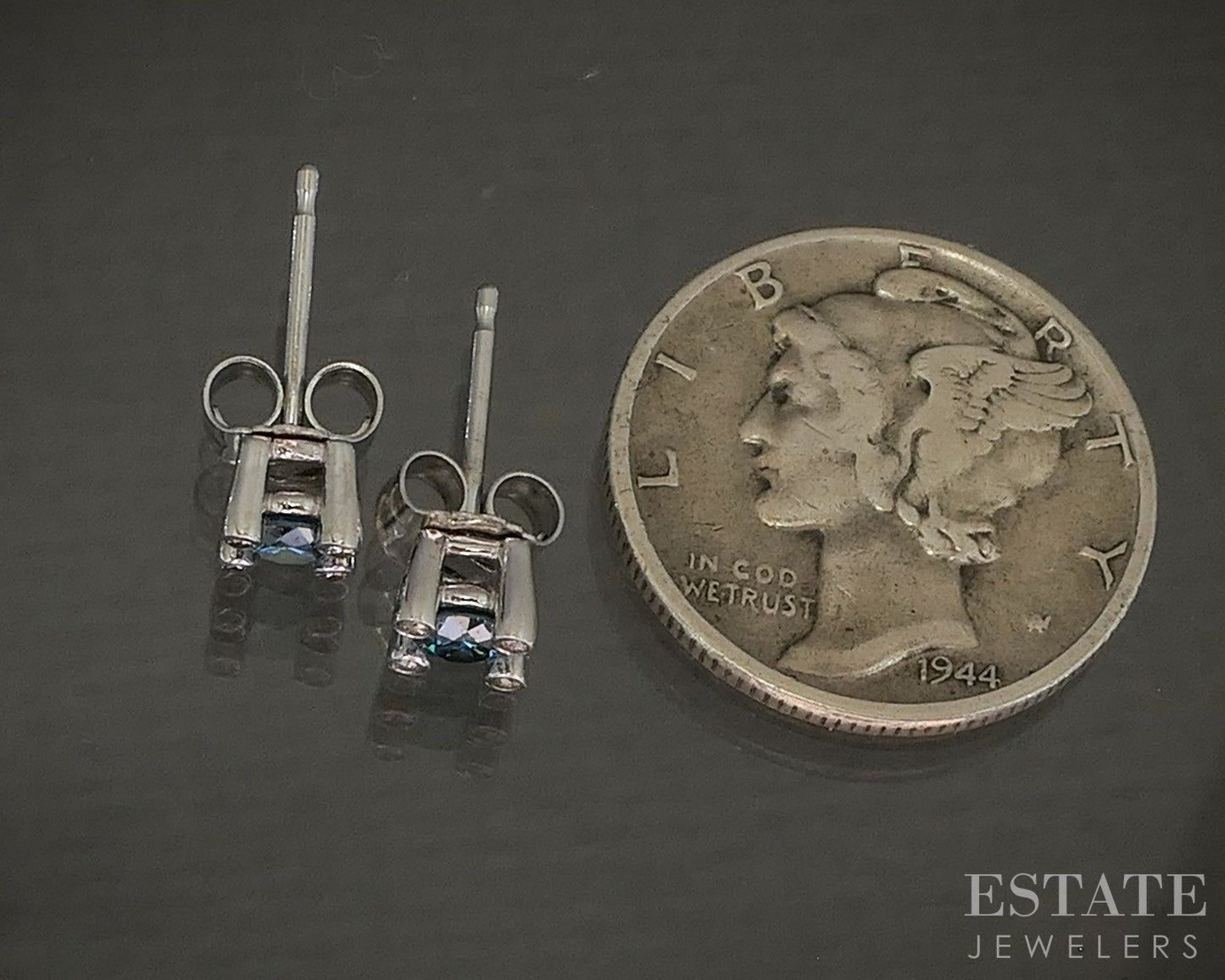 14k White Gold EFFY Natural Blue & White Diamond Stud Earrings 0.9g p20505b