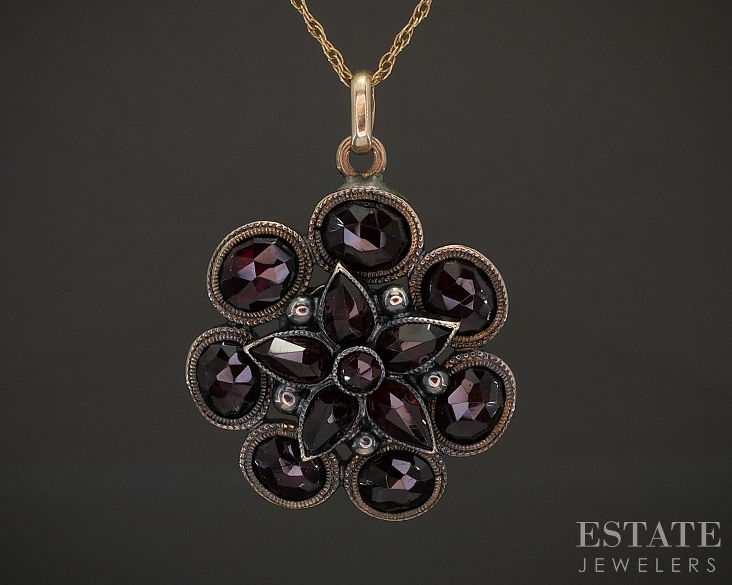 Antique Victorian 9k Yellow Gold Bohemian Garnet Necklace 3.8g 18"L p21443