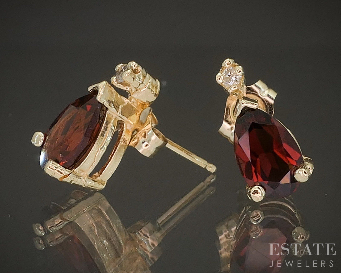 14k Yellow Gold Pear Natural Garnet & Diamond Stud Earrings 2.0g p14778b