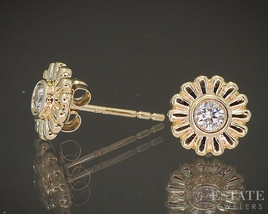 14k Yellow Gold Natural .08ctw Diamond Flower Daisy Stud Earrings 1.2g p17937b