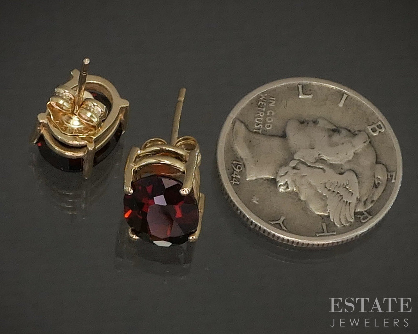 14k Yellow Gold Oval Natural Garnet Stud Earrings 1.9g p14777b