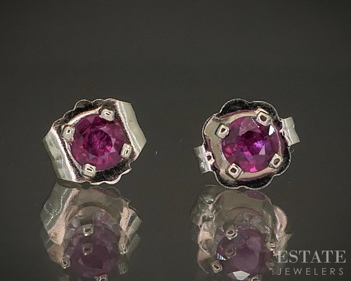 14k White Gold 2.7mm Round Natural Ruby Stud Earrings 0.4g p18934b