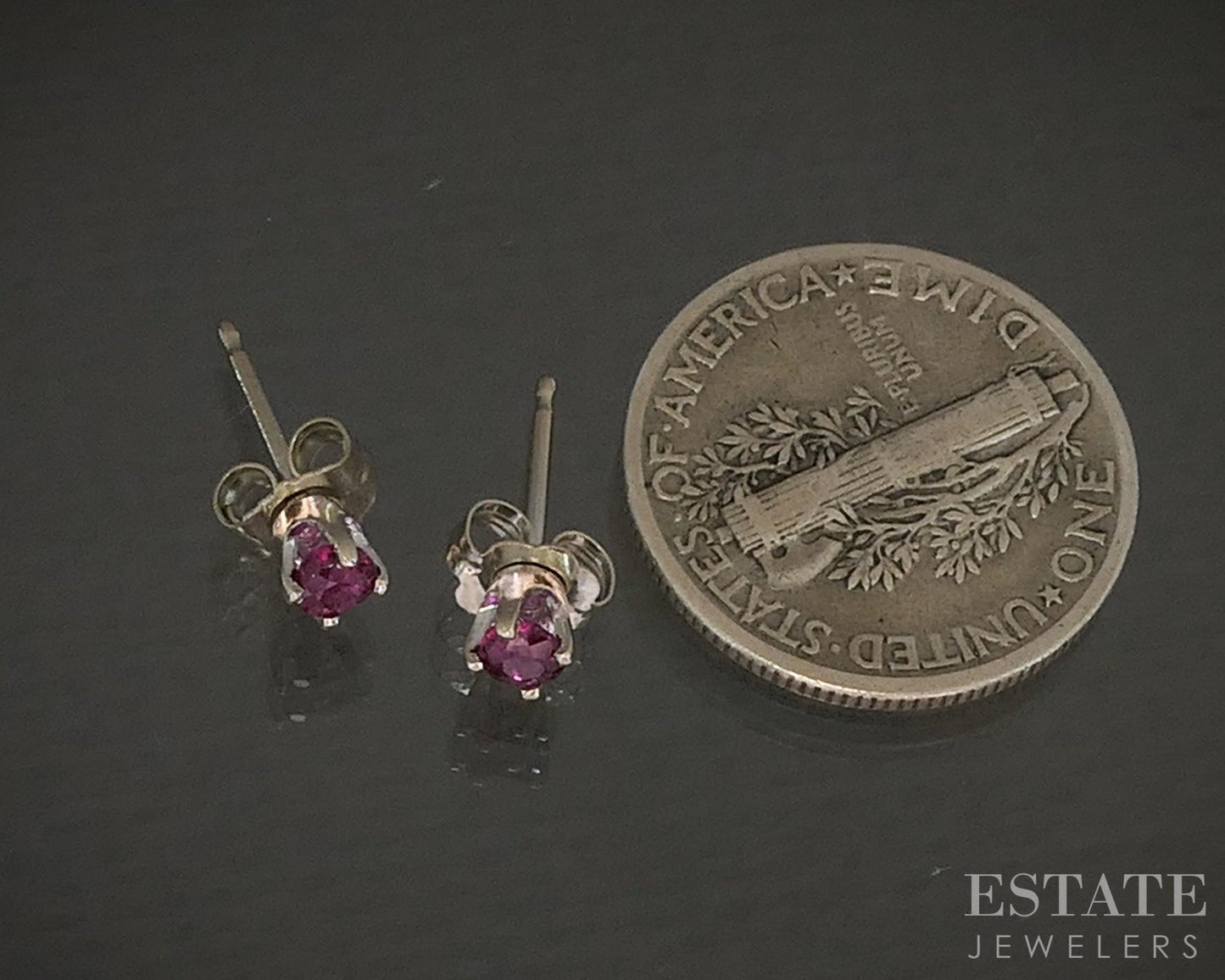 14k White Gold 2.7mm Round Natural Ruby Stud Earrings 0.4g p18934b