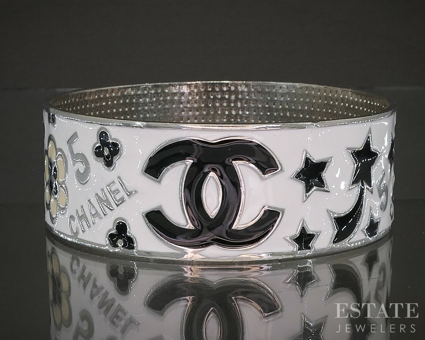 Chanel CC Logo Star Flower #5 Enameled Bangle Bracelet p22471