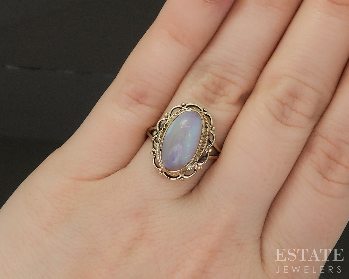 Vintage 10k Yellow Gold Oval Natural Opal Ladies Ring 4.3g p22489