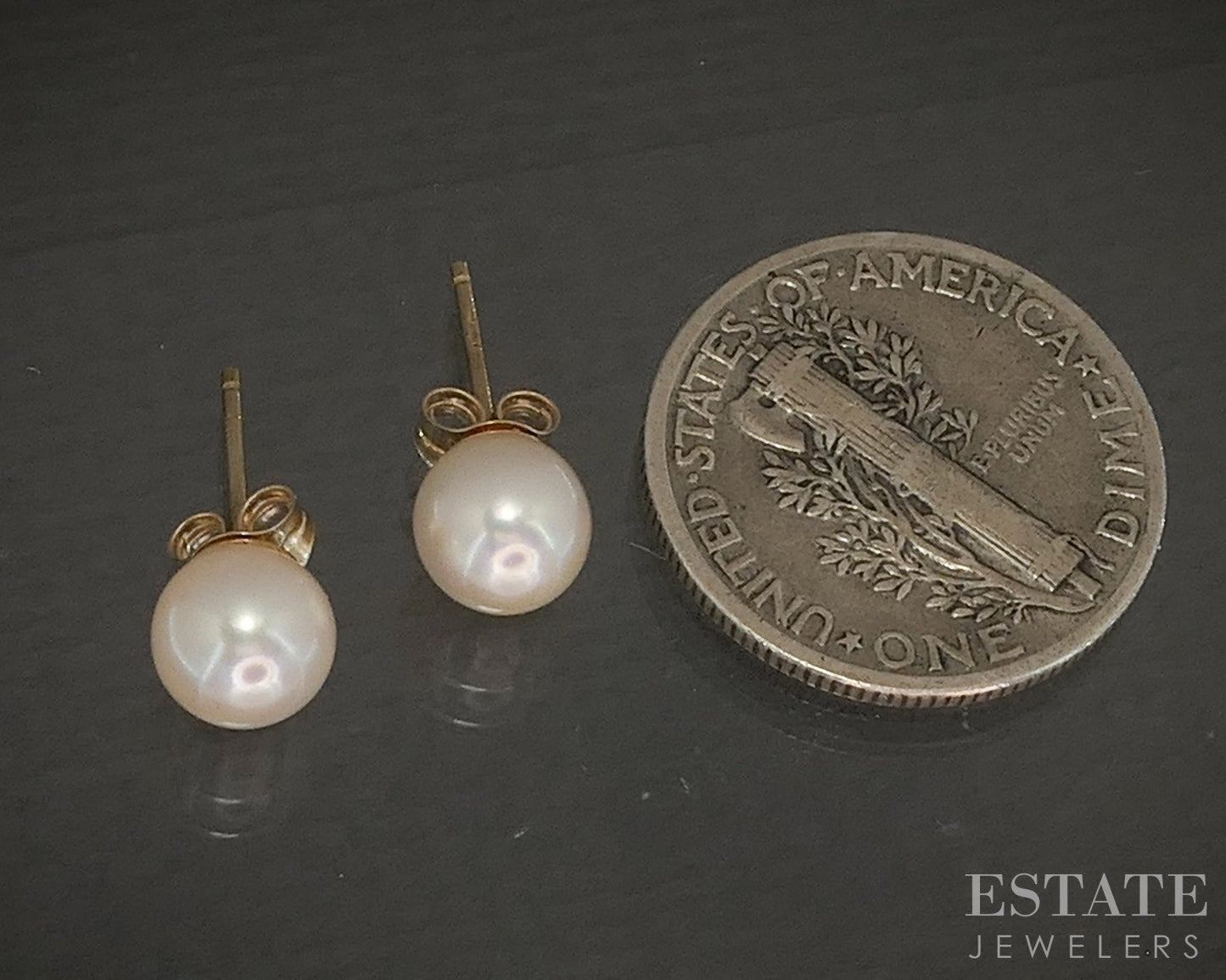 14k Yellow Gold 5.8mm Akoya Pearl Stud Ladies Earrings p22427b