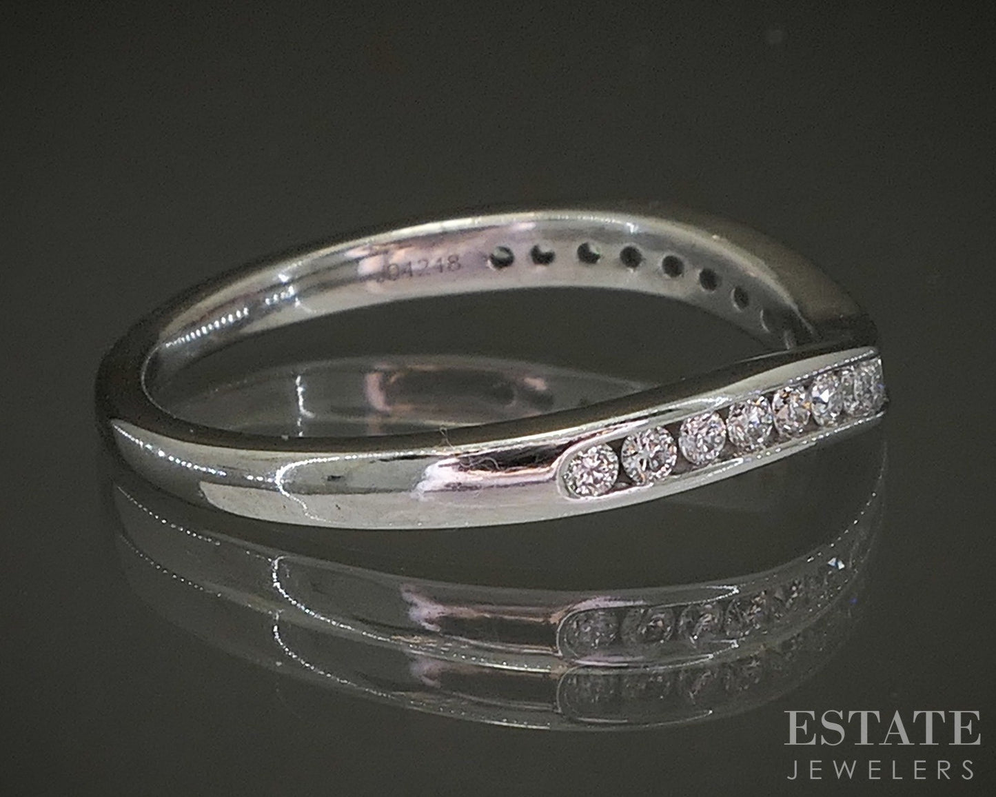 14k White Gold Natural .20ctw Diamond Ladies Contour Wedding Band 1.9g p23971