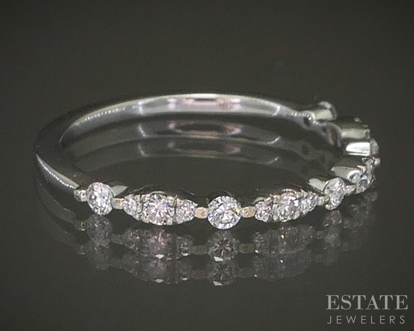 14k White Gold Natural .15ctw Diamond Ladies Wedding Band 1.4g p22831