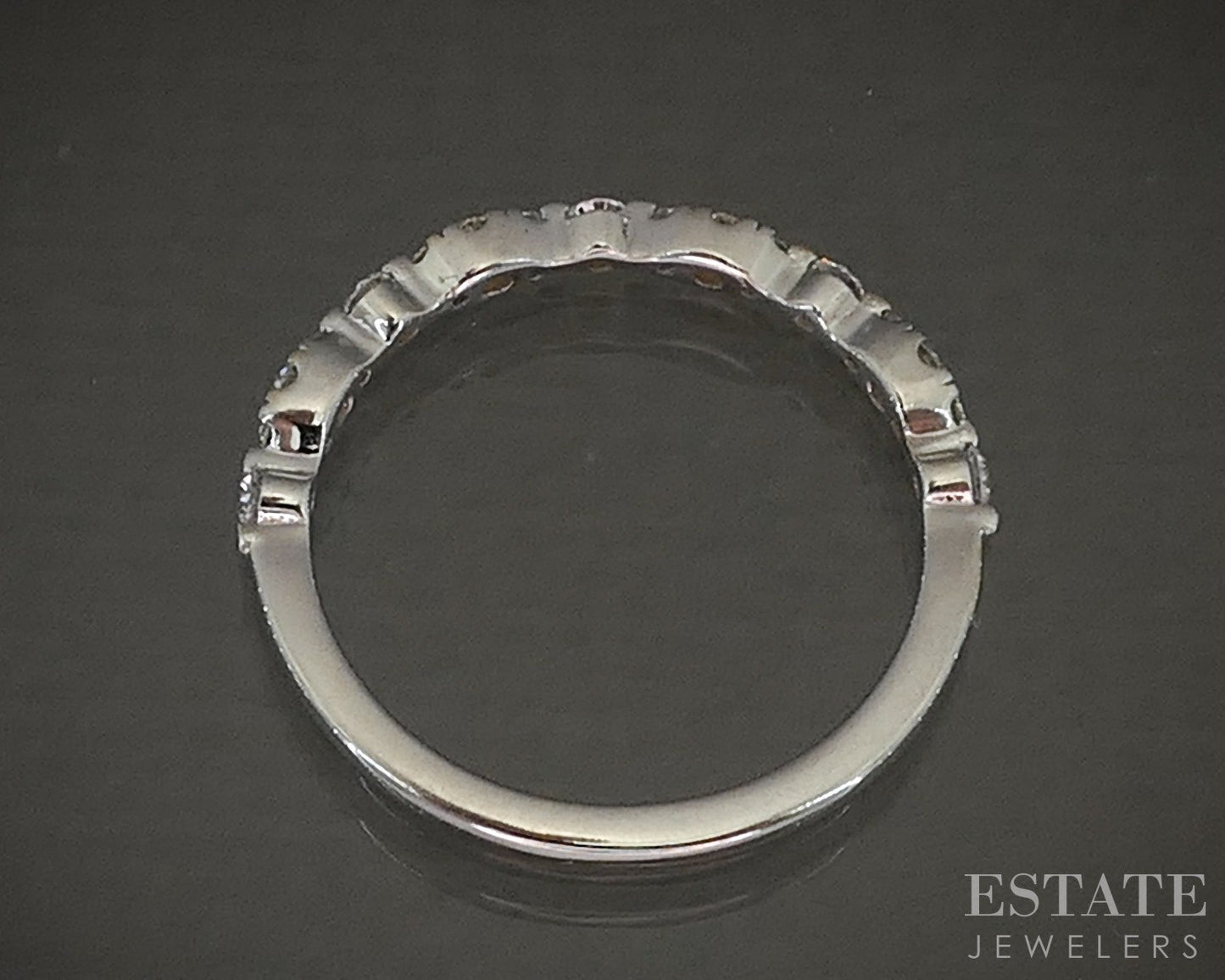 14k White Gold Natural .15ctw Diamond Ladies Wedding Band 1.4g p22831