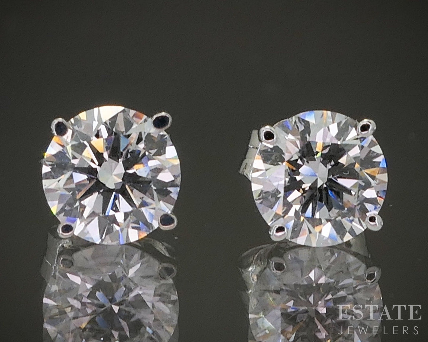 14k White Gold Round Lab Created .88ctw Diamond Stud Earrings p23201