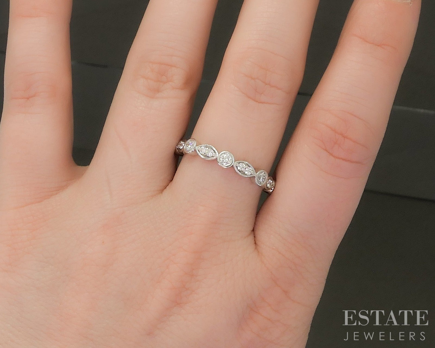 14k White Gold Round Natural .24ctw Diamond Ladies Wedding Band 2.7g p23736