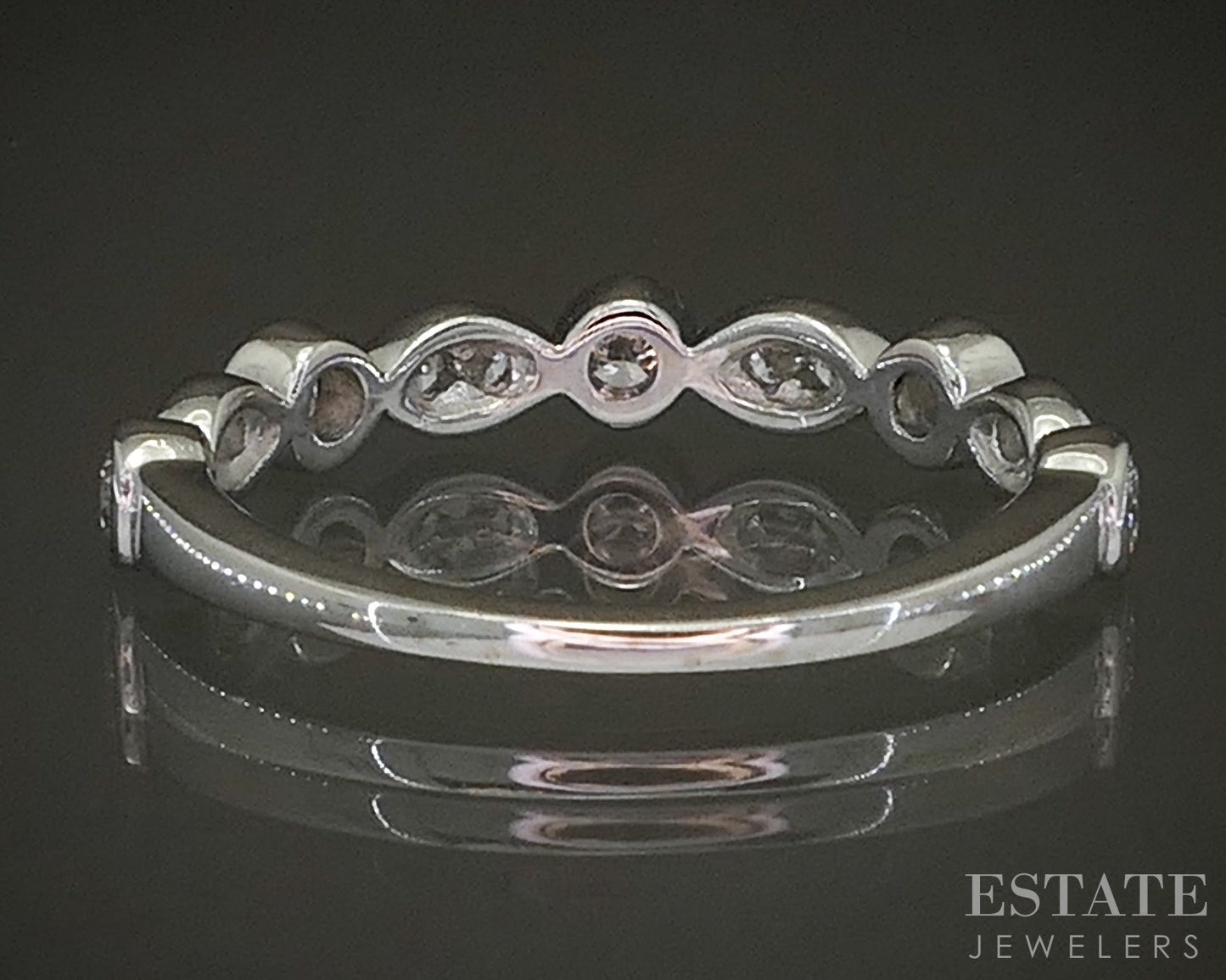 14k White Gold Round Natural .24ctw Diamond Ladies Wedding Band 2.7g p23736