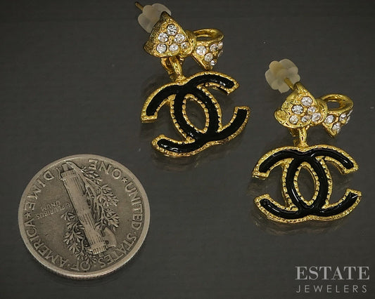 Chanel CC Logo Enameled Rhinestone Gold Tone Dangle Earrings p26008
