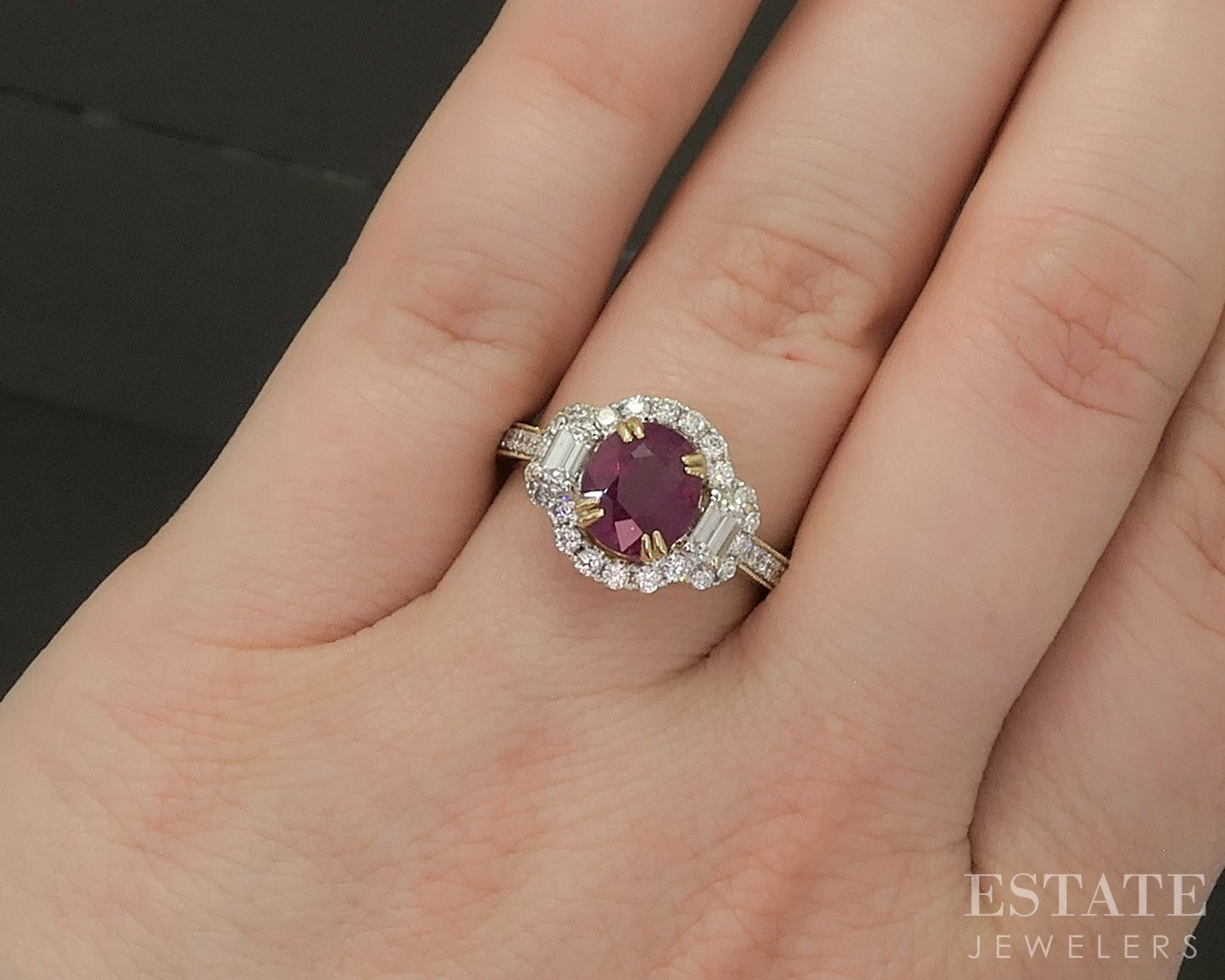 18k Yellow Gold Oval Cut Natural 1.5ct Ruby & Diamond Ring 5.5g p24431