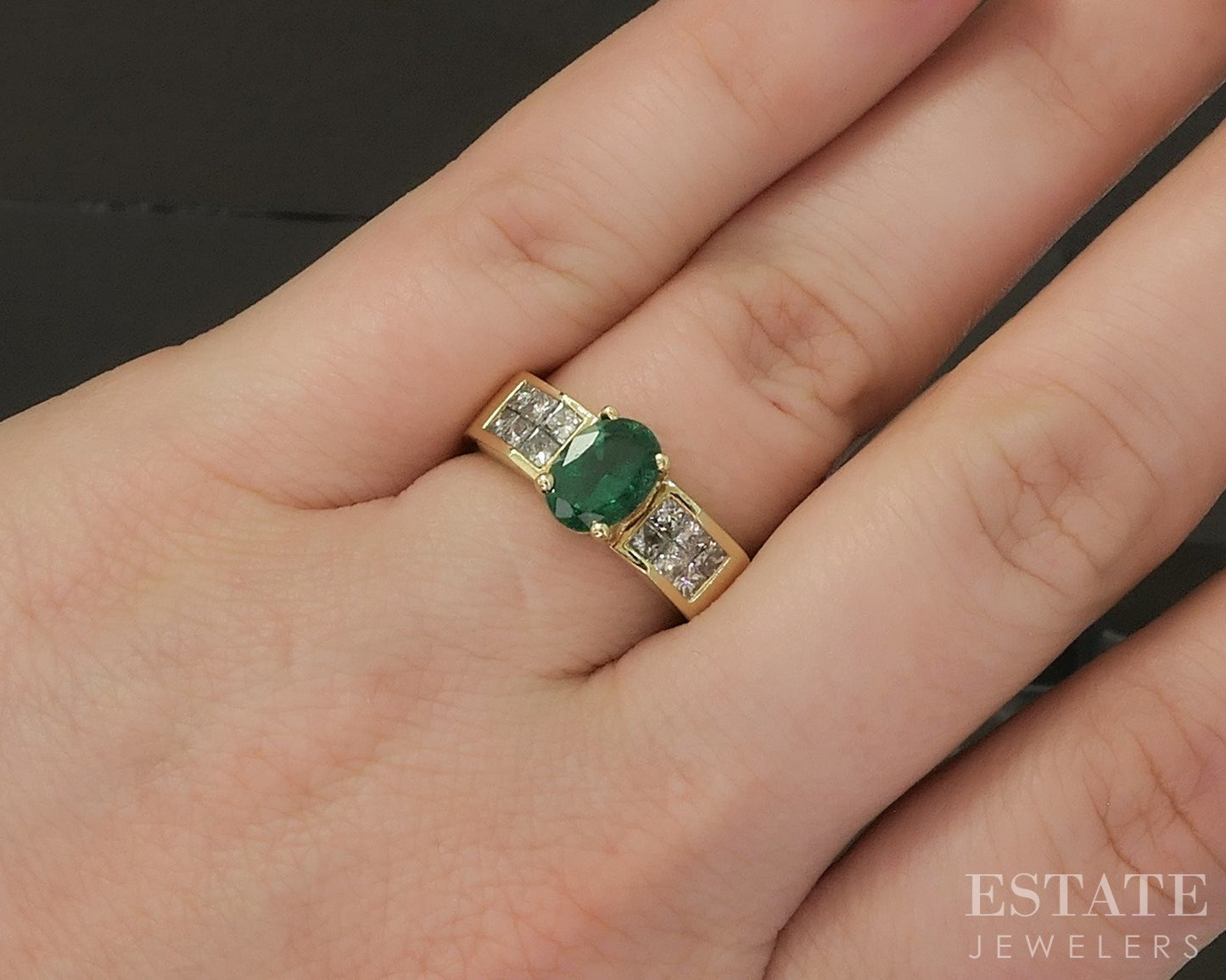 18k Yellow Gold Oval Natural .80ct Emerald & Diamond Ladies Ring 7.8g p23934